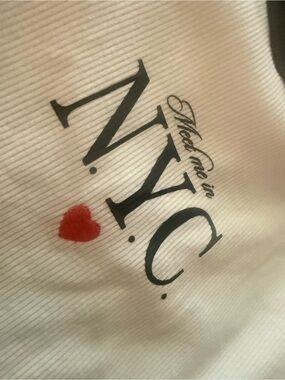 NWT Old Navy Ribbed Tee "Meet Me In NYC" Short Sleeve- S, White